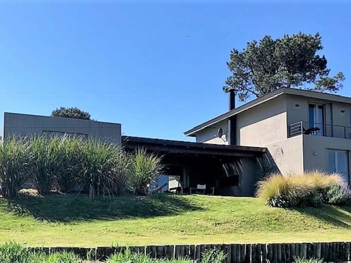 Casa en venta en Manantiales, Maldonado