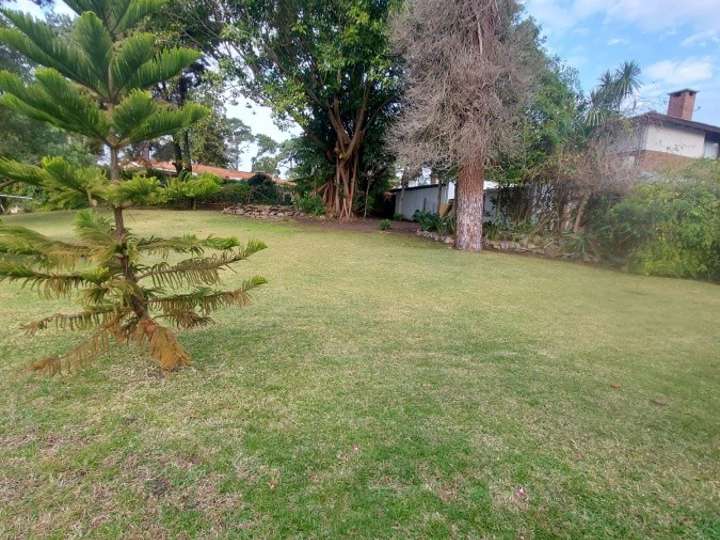 Terreno en venta en Rambla General Artigas, Punta Del Este