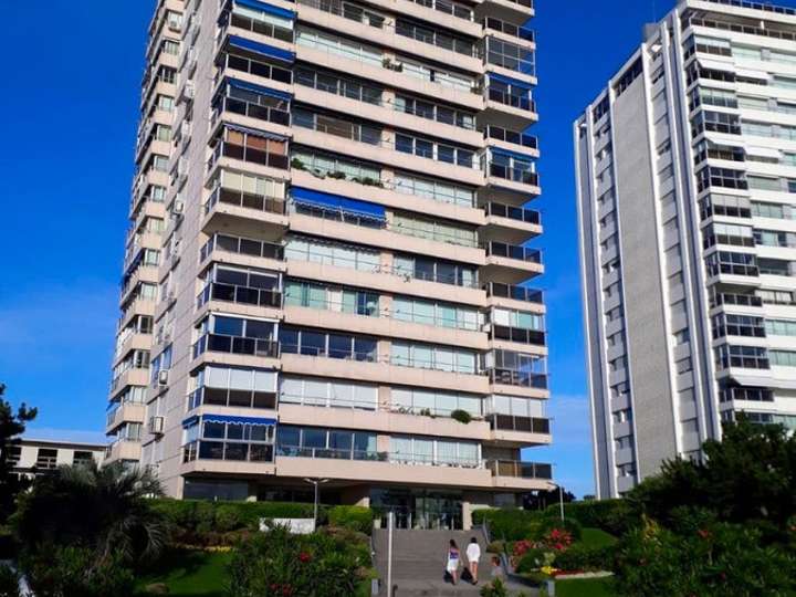 Apartamento en venta en Punta Del Este