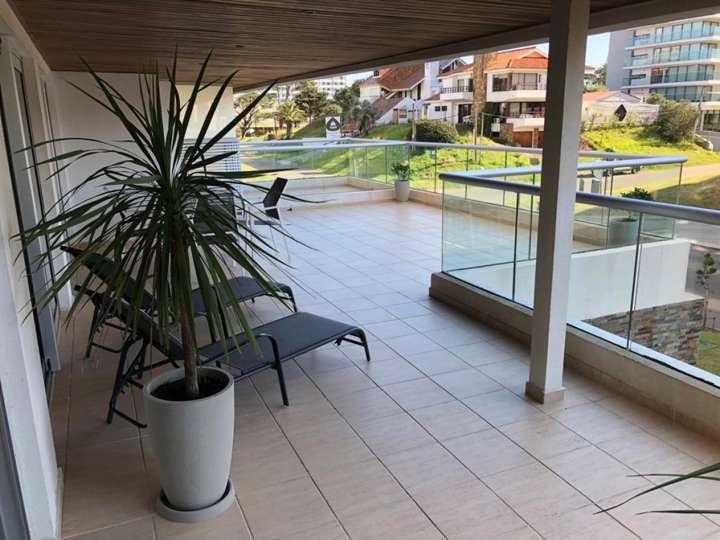 Apartamento en venta en Punta Del Este