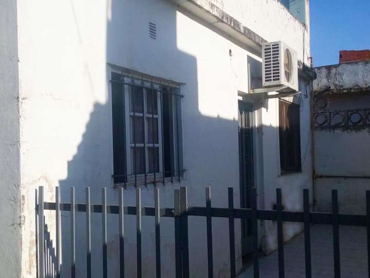 Edificio en venta en Soldado Mario García Cañete, 2762, Buenos Aires