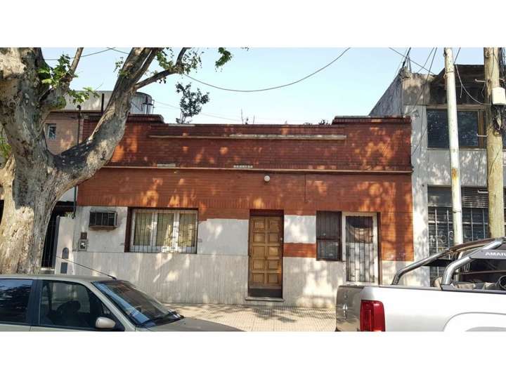 Casa en venta en Pedro Calderón de la Barca, 2000, Ciudad Autónoma de Buenos Aires