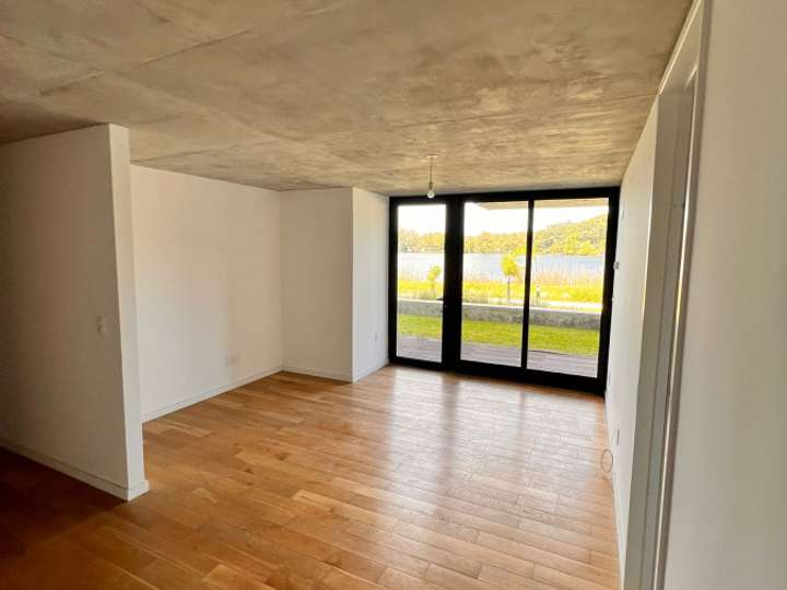 Apartamento en venta en Parque de Carrasco, Canelones