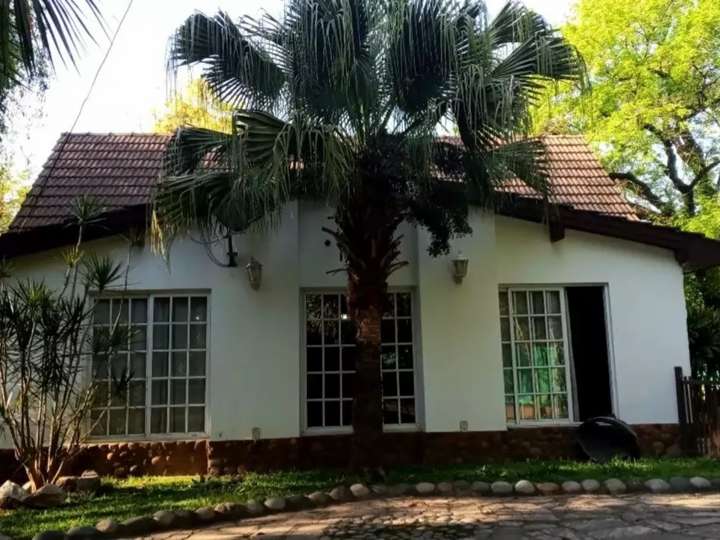 Casa adosada en venta en Martín Fierro, Villa Udaondo