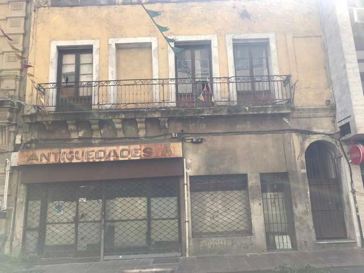 Comercial / Tienda en venta en Bartolomé Mitre, Montevideo