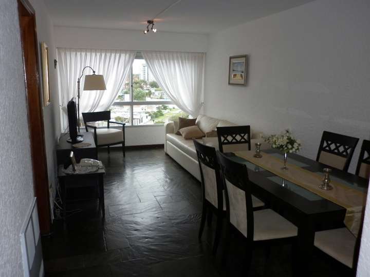 Apartamento en venta en Yaro, Punta Del Este