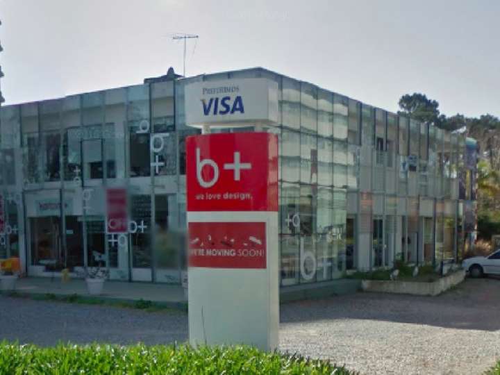 Comercial / Tienda en venta en Avenida Orlando Pedragosa Sierra, Punta Del Este