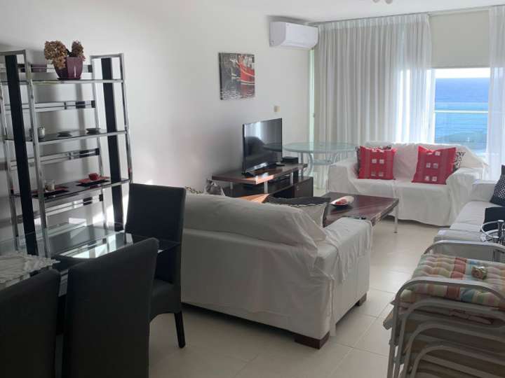 Apartamento en alquiler en Punta Del Este