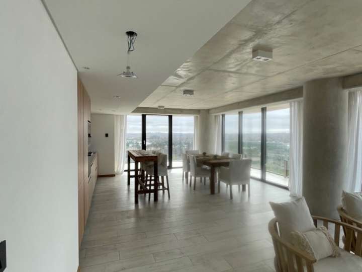 Apartamento en venta en Punta Del Este