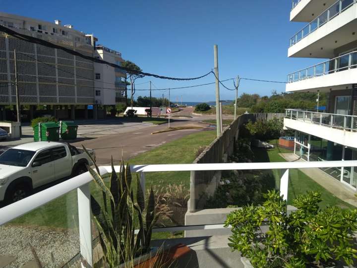 Apartamento en venta en Rambla Doctor Claudio Williman, Punta Del Este