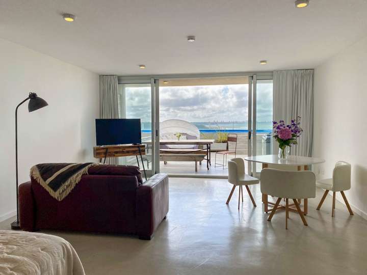 Apartamento en venta en Carlos Páez Vilaró, Punta Ballena