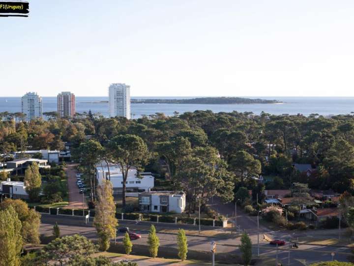 Apartamento en venta en Avenida Florencia, Punta Del Este