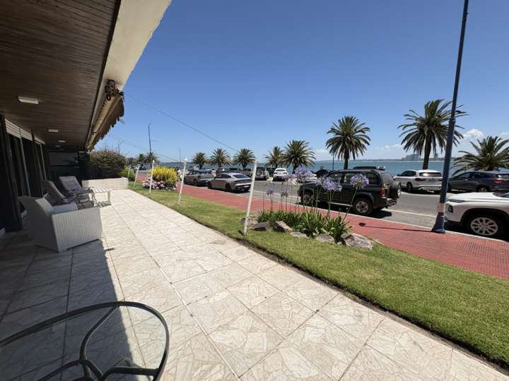 Apartamento en venta en Rambla General Artigas, Maldonado