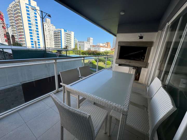 Apartamento en venta en Arazati, Punta Del Este