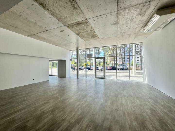 Comercial / Tienda en venta en Maldonado