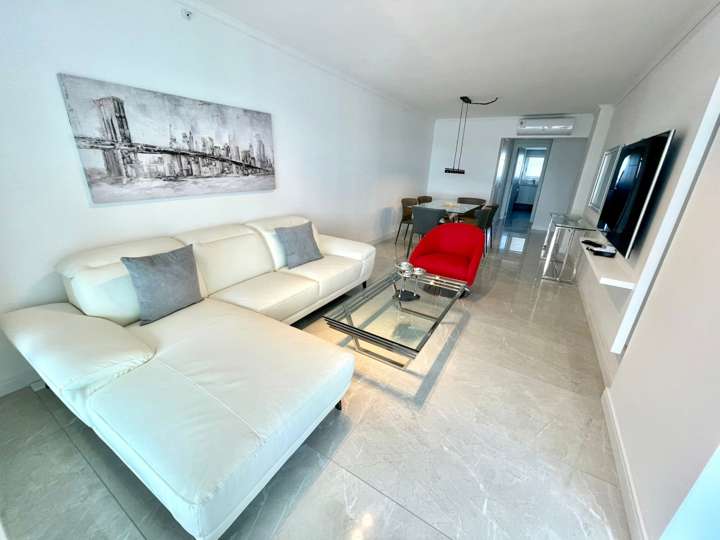 Apartamento en alquiler en Punta Del Este