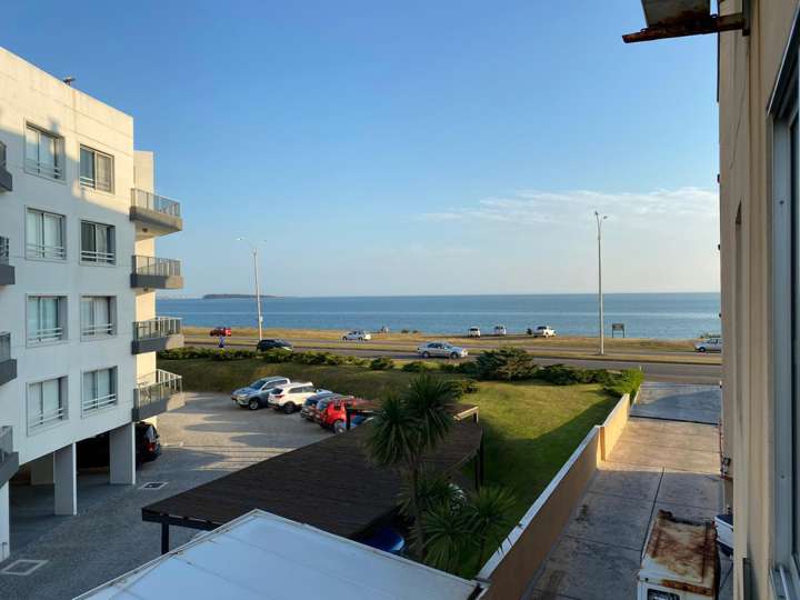 Apartamento en venta en Pinares, Maldonado