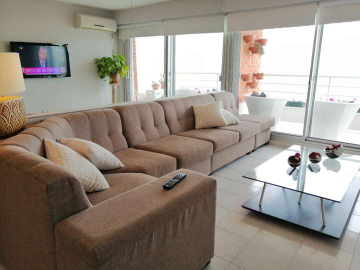 Apartamento en venta en Jacinto Trápani, Piriápolis