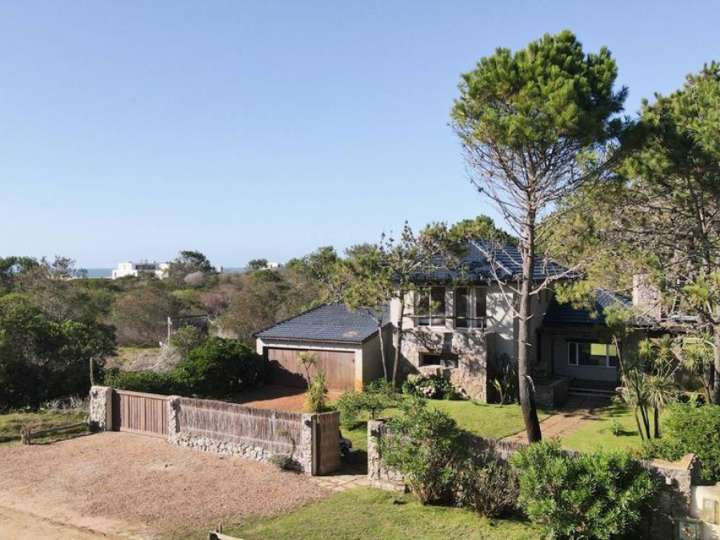 Casa en venta en Rambla General Artigas, Punta Del Este