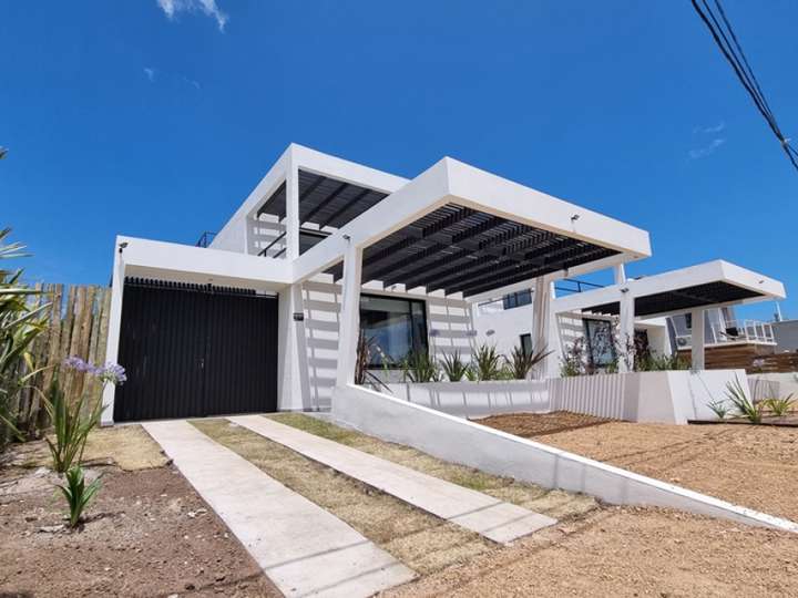 Casa en venta en La Barrita, Maldonado