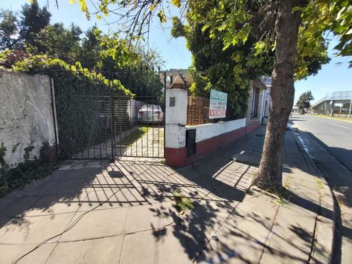 Casa en venta en Colectora del Acceso Oeste, Domingo Faustino Sarmiento