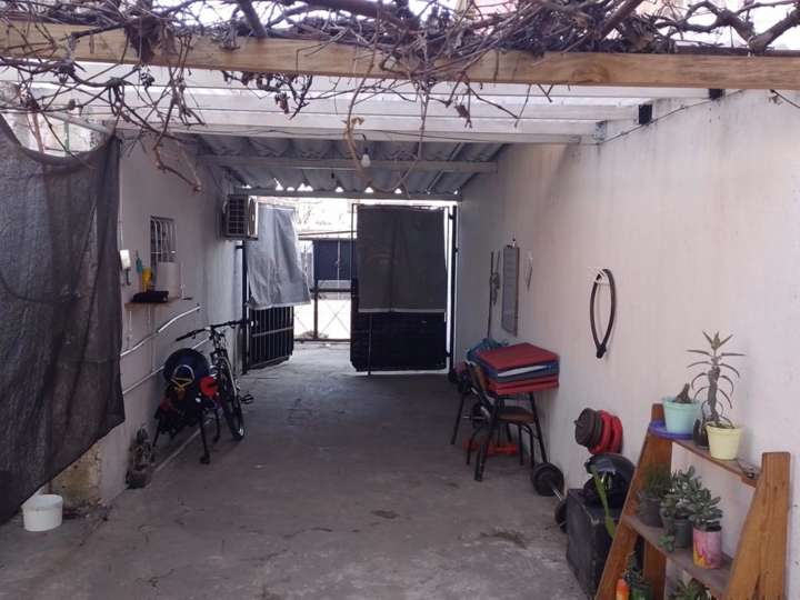 Casa en venta en Azul, 2400, Buenos Aires