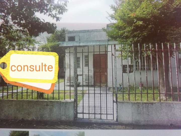 Casa en venta en Antonio Olaguer y Feliú, Hurlingham