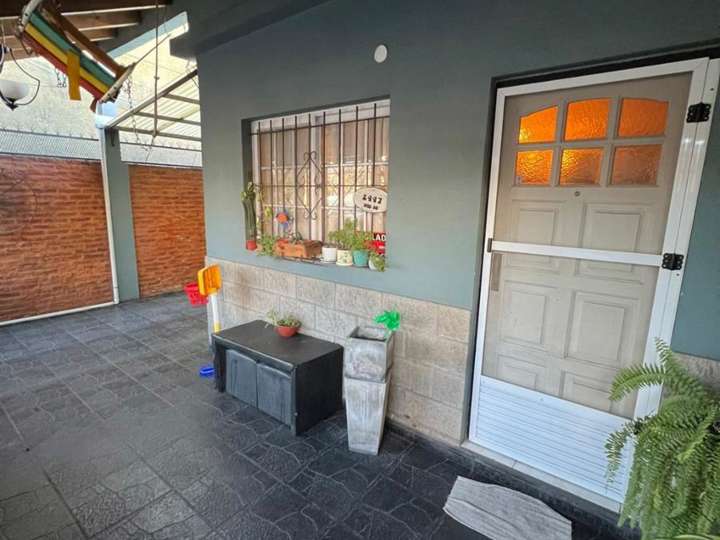 Edificio en venta en Igualdad, 2469, Haedo