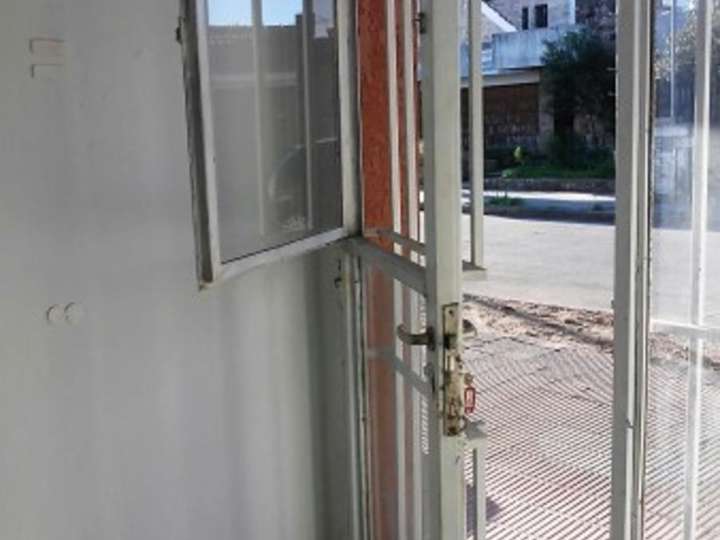 Comercial / Tienda en alquiler en José de Goyechea, 2999, Córdoba