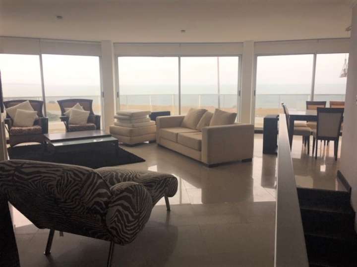 Apartamento en venta en Rambla Doctor Claudio Williman, Maldonado