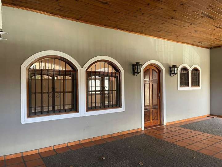 Casa en venta en General Bernardo O'Higgins, Hurlingham