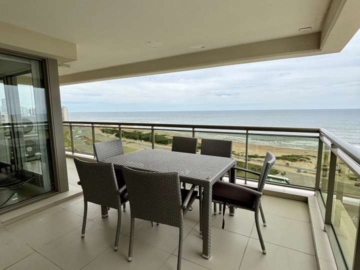 Apartamento en venta en Rambla General Artigas, Maldonado