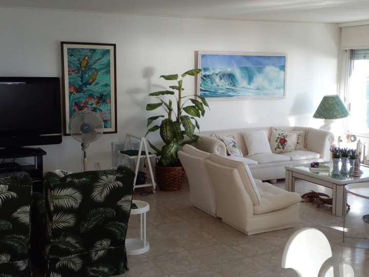 Apartamento en venta en Punta Del Este