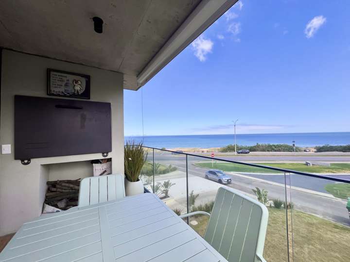 Apartamento en venta en Rambla Doctor Claudio Williman, Maldonado