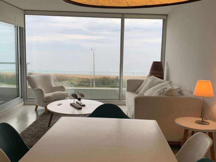 Apartamento en venta en Rambla Doctor Claudio Williman, Maldonado