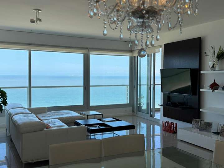 Apartamento en alquiler en Punta Del Este