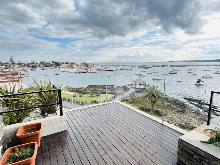 Apartamento en venta en El Remanso (Calle 20), Punta Del Este