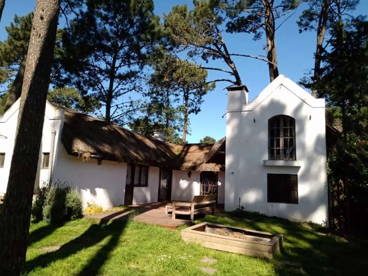 Casa en venta en Pinares, Maldonado