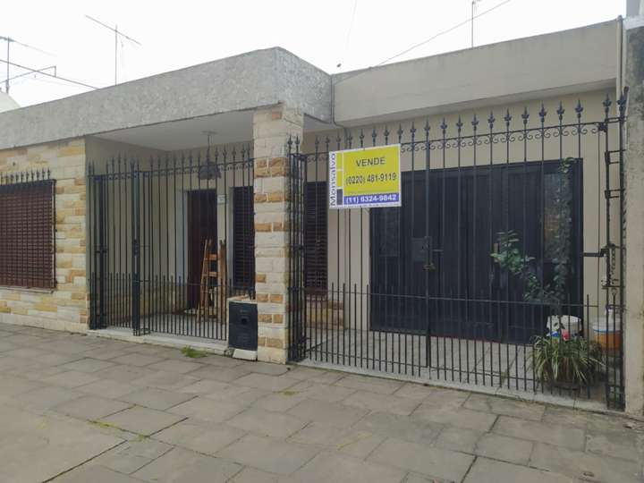 Casa en venta en Aristóbulo del Valle, Buenos Aires