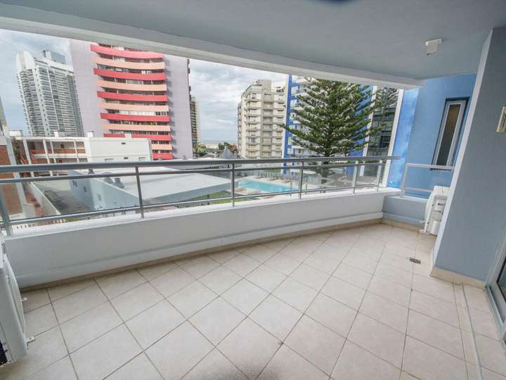 Apartamento en venta en Avenida Chiverta, Punta Del Este