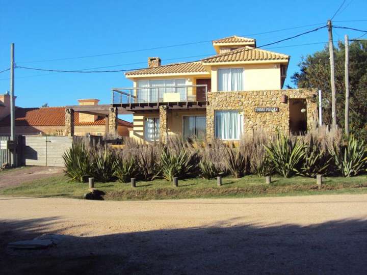 Casa en venta en Julio Sosa, El Tesoro