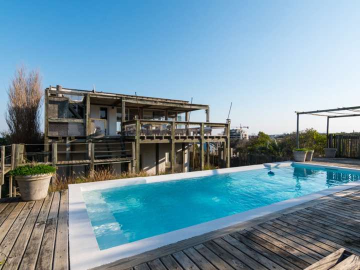 Casa en venta en El Cazón, Maldonado