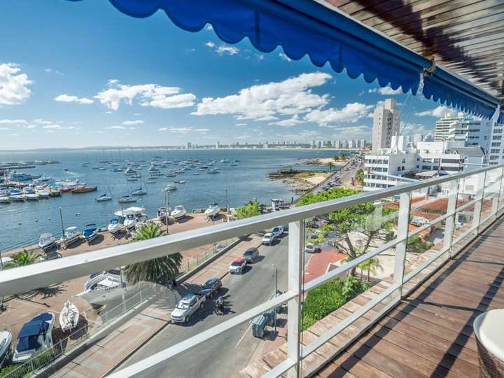 Apartamento en venta en Rambla General Artigas, Punta Del Este
