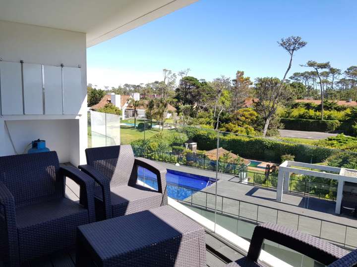 Apartamento en alquiler en Rambla Doctor Claudio Williman, Maldonado