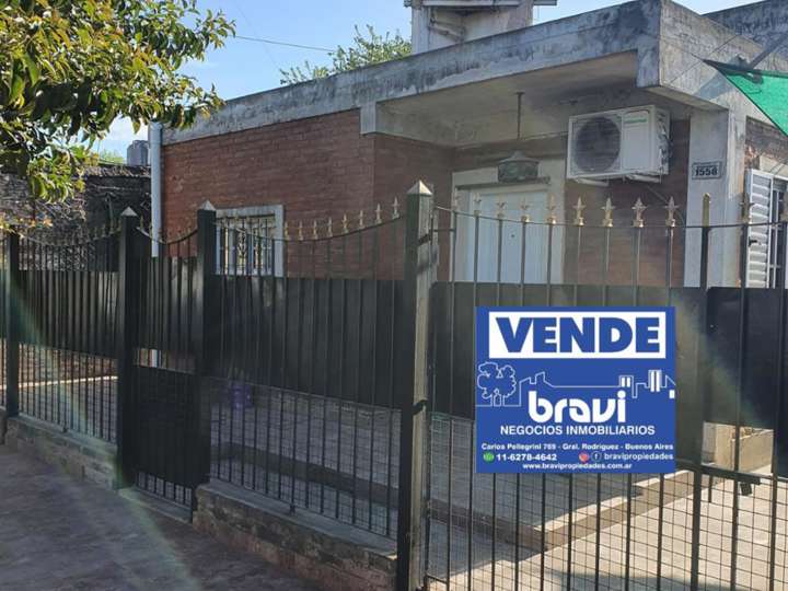 Casa en venta en Rivadavia, Buenos Aires