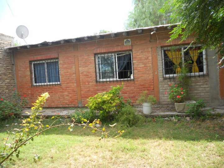 Casa en venta en Ferrari, Mendoza