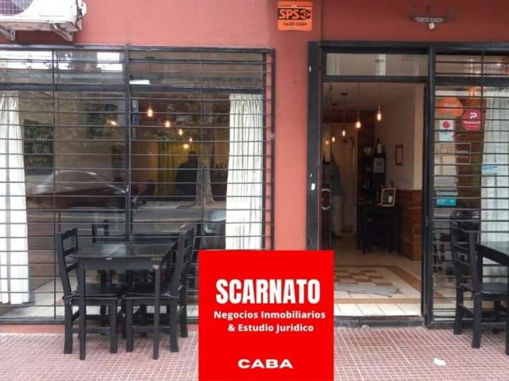 Comercial / Tienda en venta en Avenida Caseros, 3417, Ciudad Autónoma de Buenos Aires