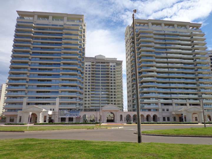 Apartamento en venta en Biarritz, Maldonado