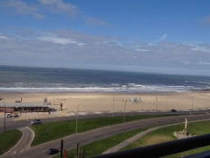 Apartamento en venta en Biarritz, Maldonado