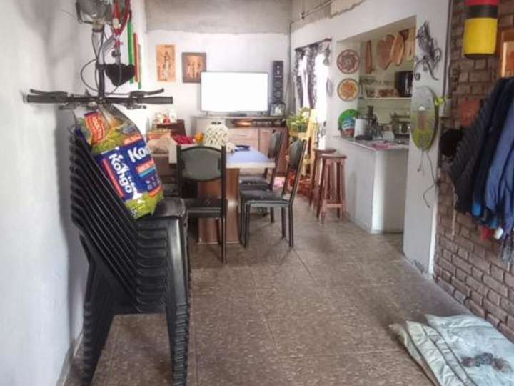 Edificio en venta en Italia, 53, General Roca